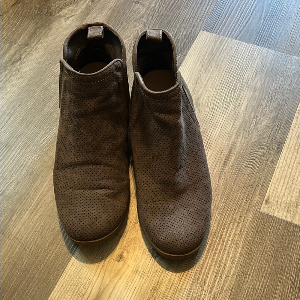 Women’s Grey Suede Ankle Boots